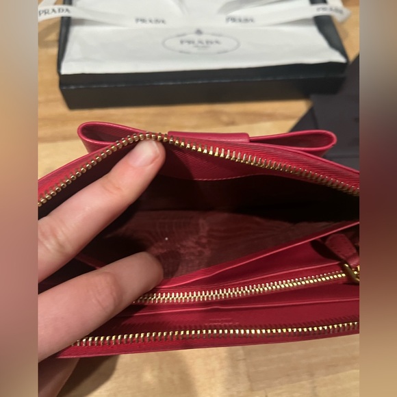 Prada zip wallet full inclusion - Picture 7 of 13